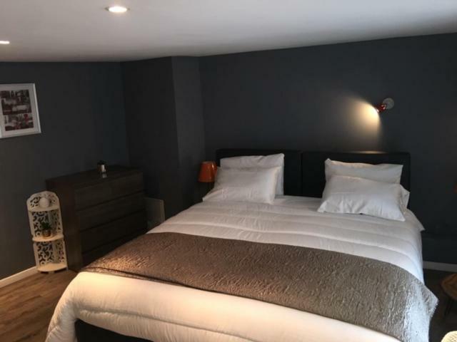 Hotel Hovi De La Mairie Aubervilliers Luaran gambar