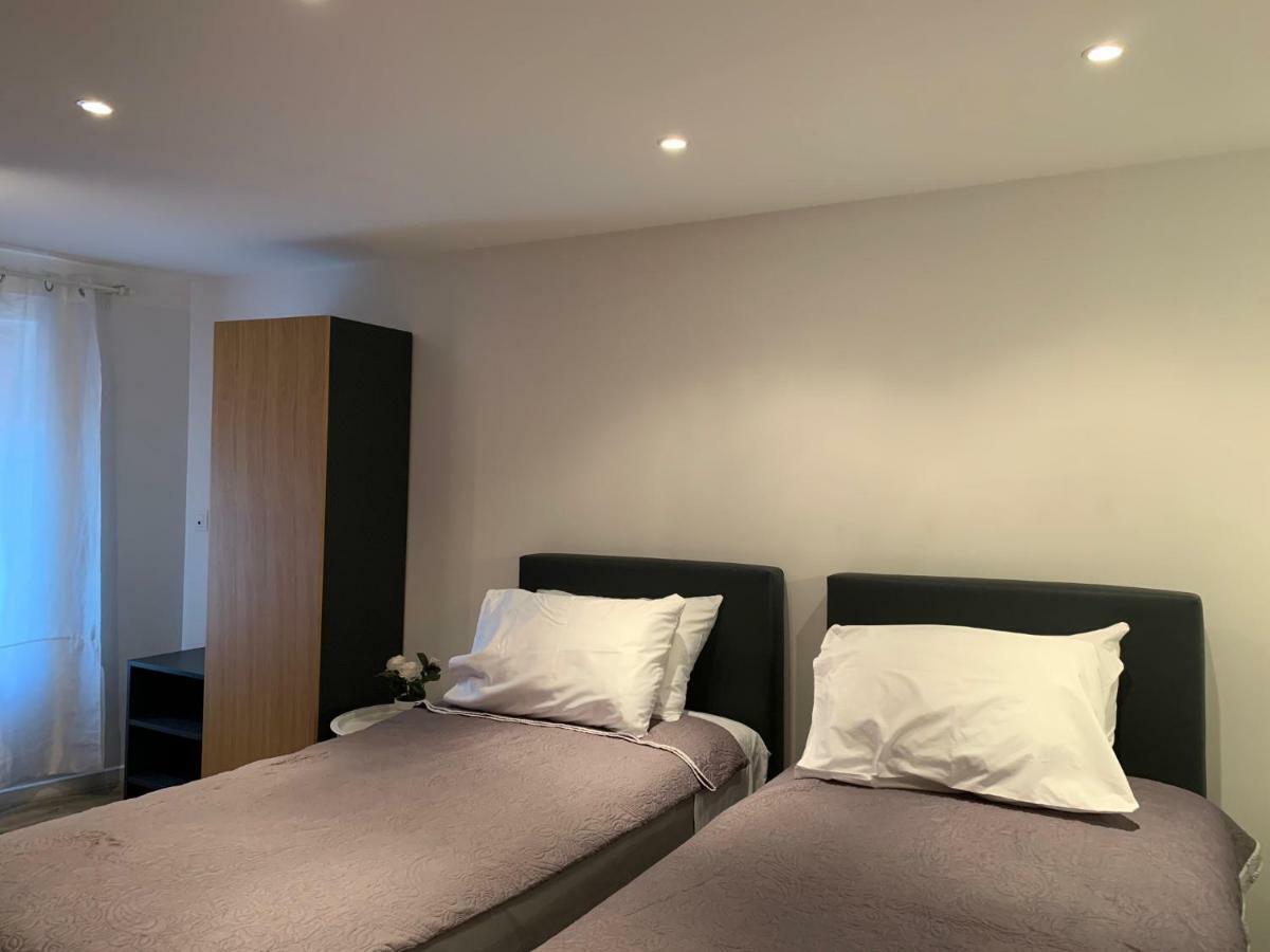 Hotel Hovi De La Mairie Aubervilliers Luaran gambar